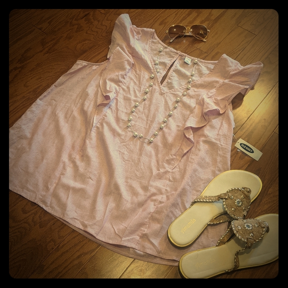 NWT Sleeveless Ruffle Detail Top